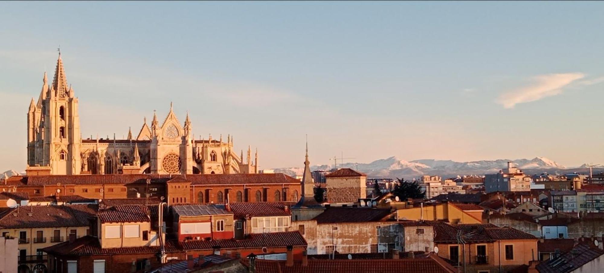 The View - Apartamento Reformado Con Vistas A La Catedral - Leonapartamentos Екстер'єр фото